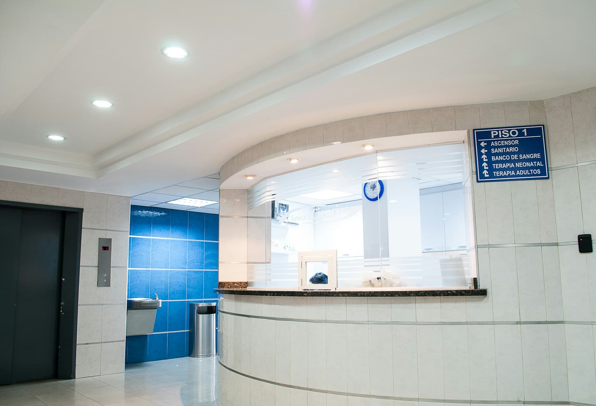 Hospital & Healthcare